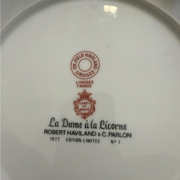 Plate The Lady & the Unicorn La Dame a La Licorne Limoges Collector Plate - Picture 9 of 9